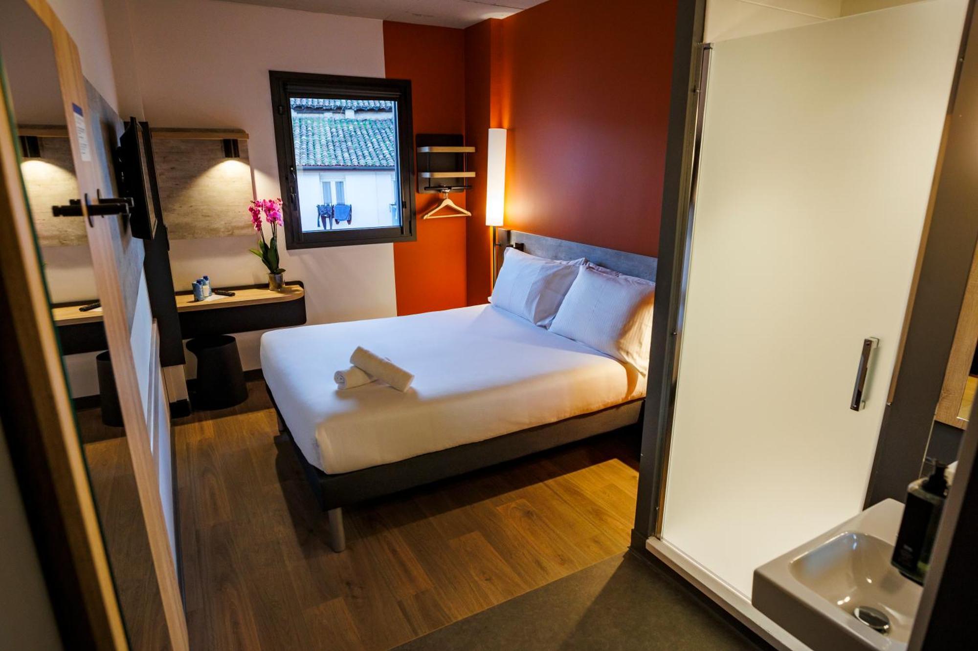 Ibis Budget Logrono Centro Bagian luar foto
