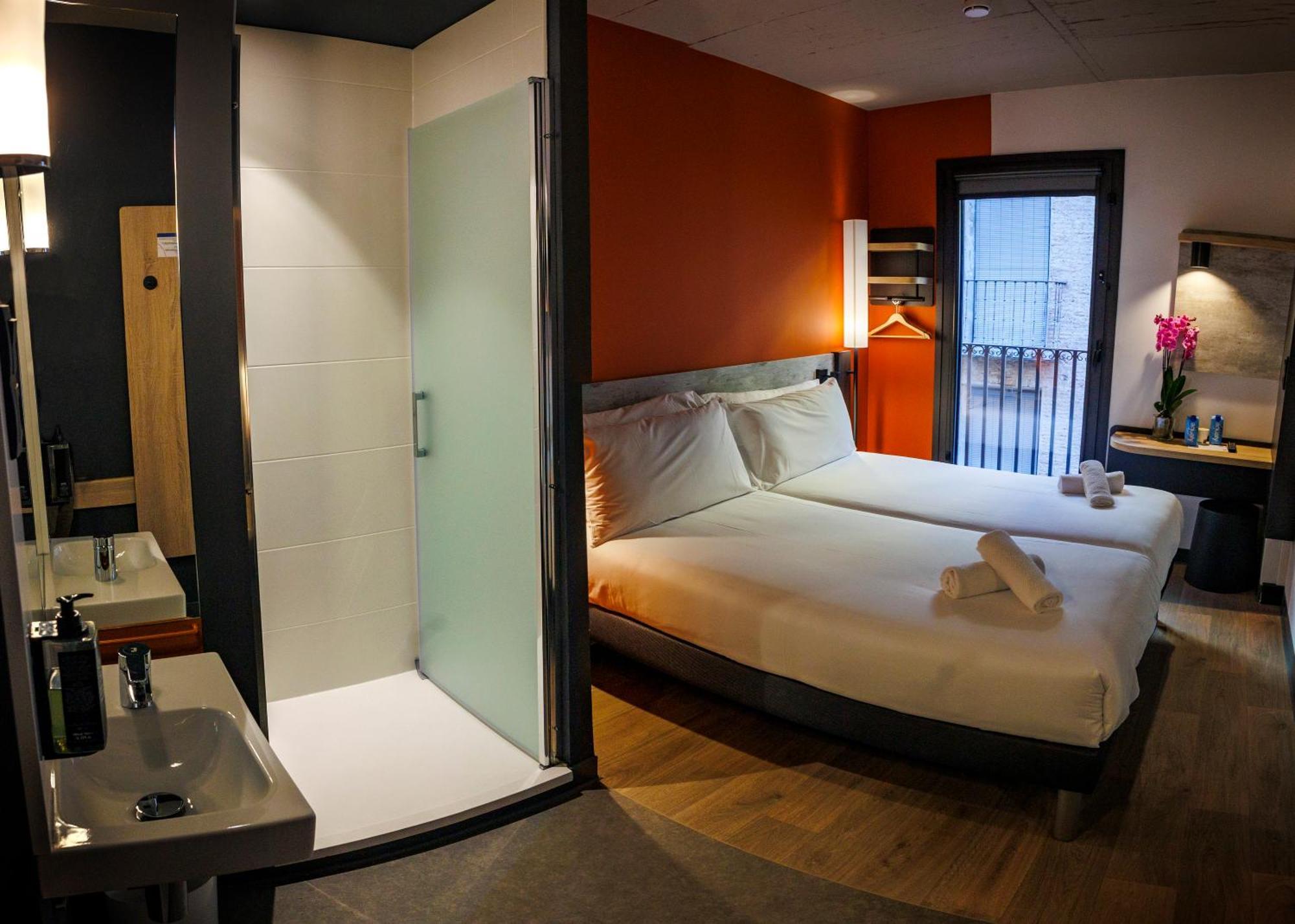 Ibis Budget Logrono Centro Bagian luar foto