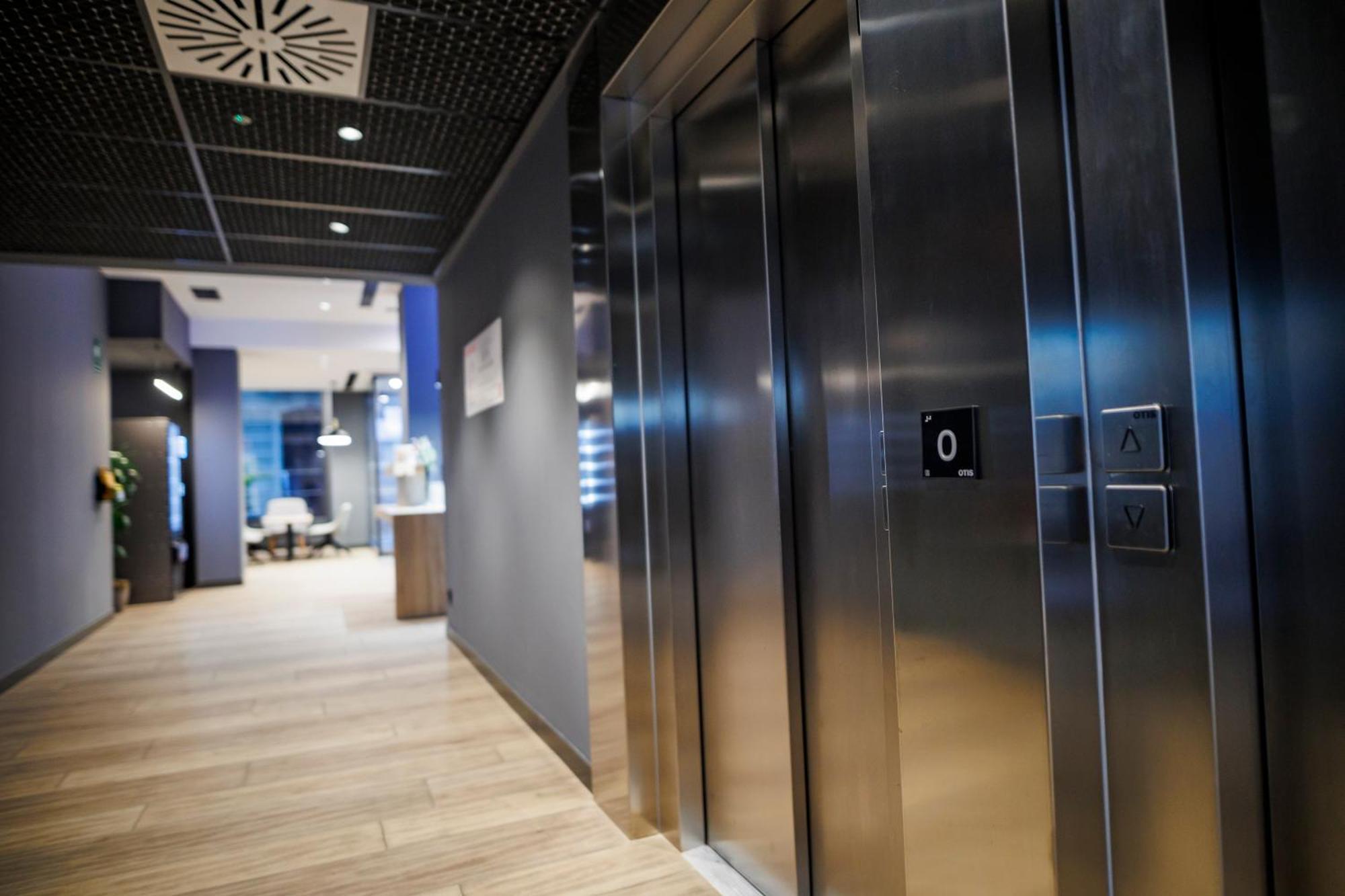 Ibis Budget Logrono Centro Bagian luar foto